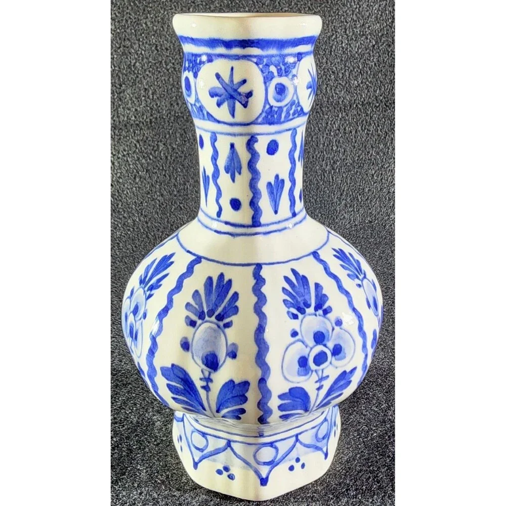 Beautiful Vintage ~ DELFT Vase ~ Hand Painted - De Delftse Pauw Factory, Mold 63